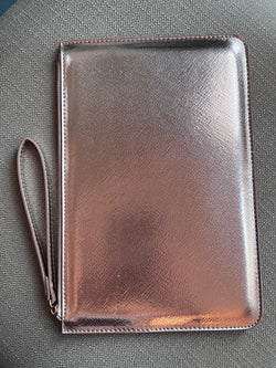 Travelista Wristlet
